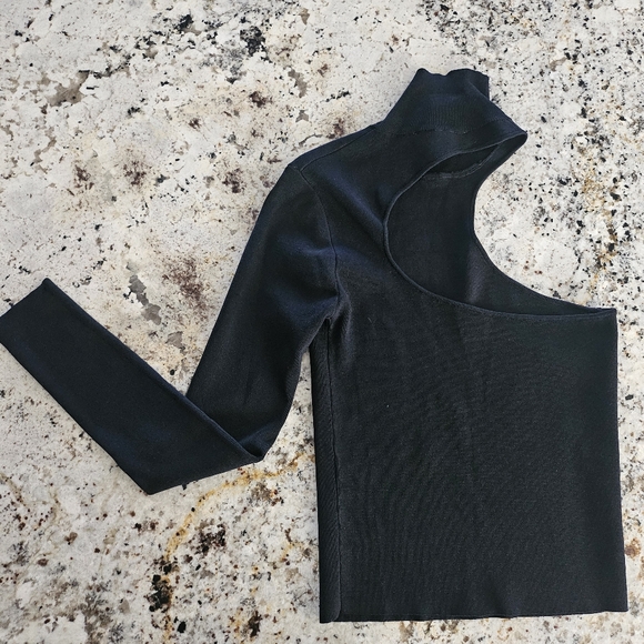 Zara One Shoulder Asymmetrical Sweater - Picture 4 of 7